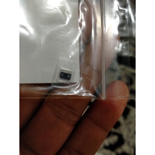 TRANSISTOR REGULATOR IC 3,3 VOLT 3,3 V KN2400 KN2600 KN 2400 KN 2600 ORIGINAL