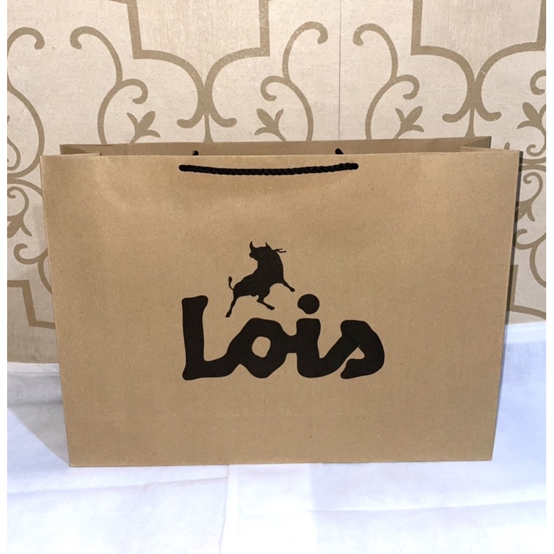 Paper Bag Lois Pembungkus Kado Ukuran Besar