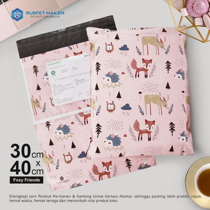 

AMPLOP PLASTIK POLYMAILER FOXY FRIENDS ( Uk : 30cm x 40cm)