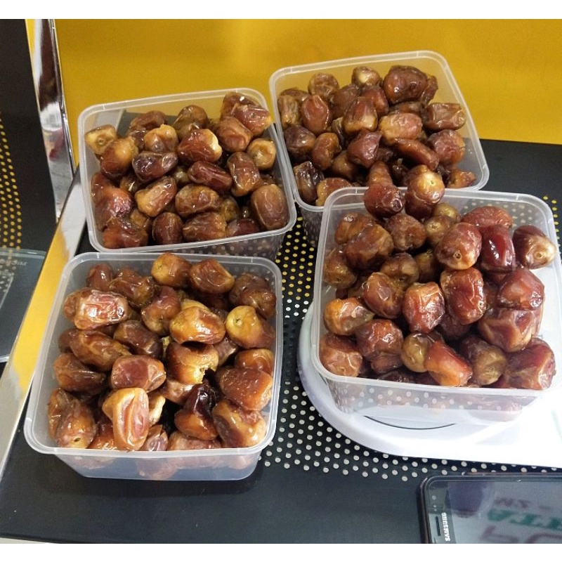 

kurma sukkari 1000gram