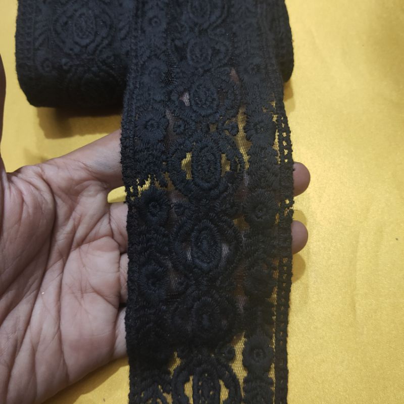 Renda tile hitam lebar 10cm isi 15 yard