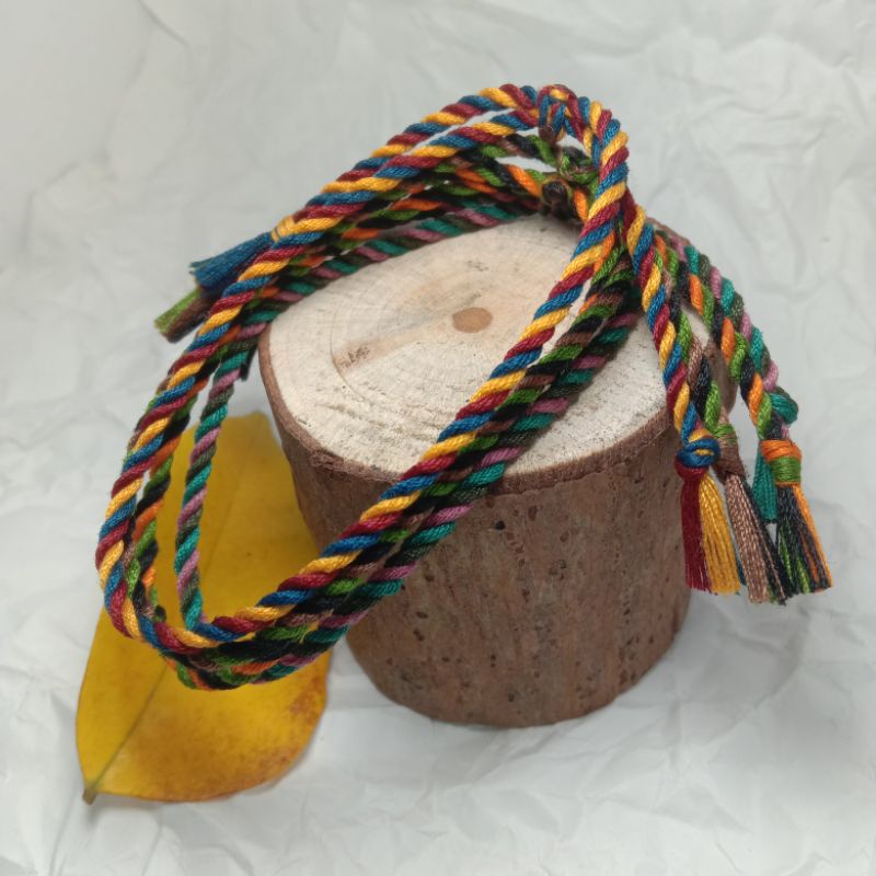 Gelang tangan etnik plintir tali benang tenun pria dan wanita dewasa / Bracelet kecil rajut handmade