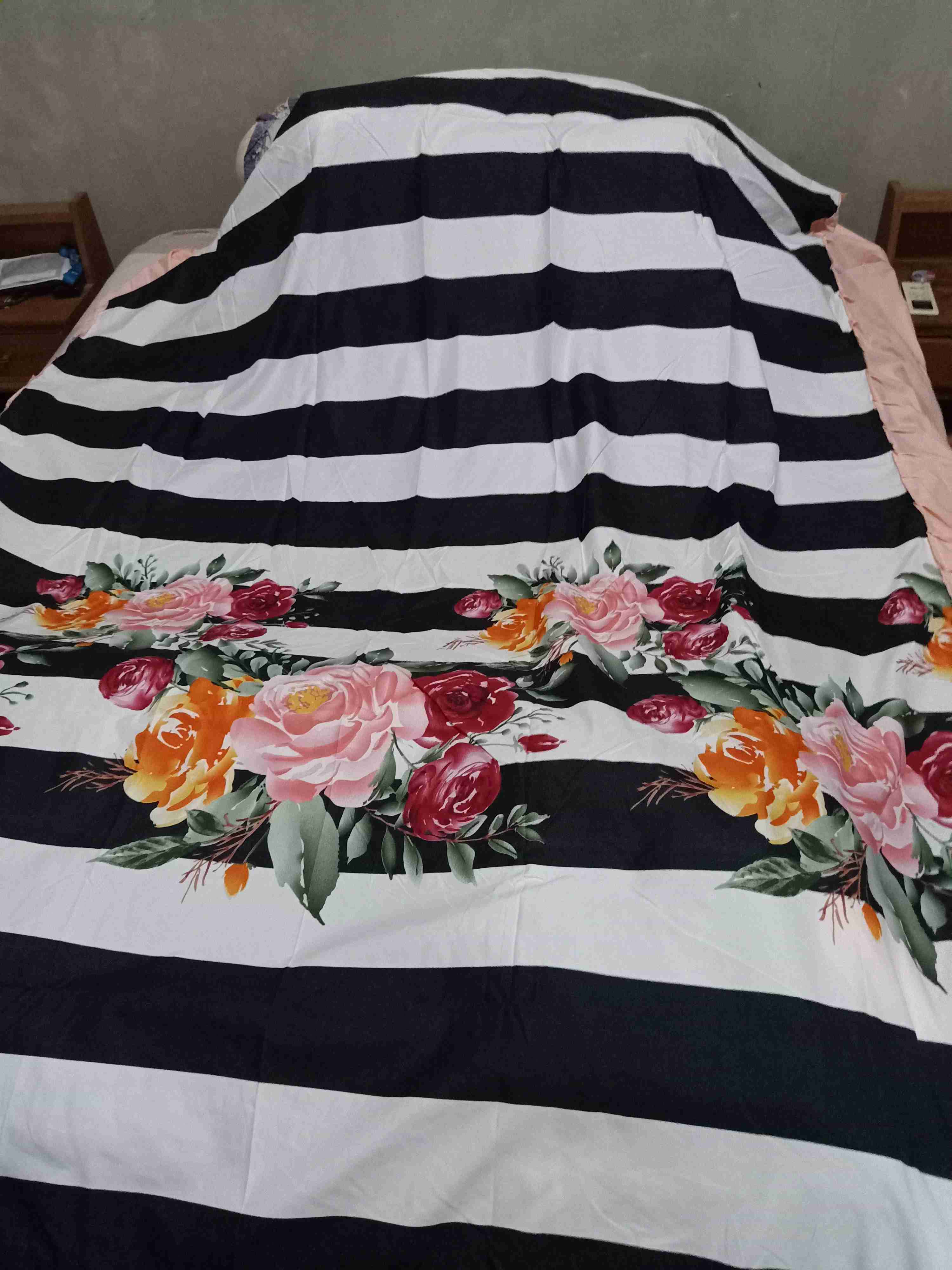  Sprei  Rumbai Kintakun Crown Magali Leaf Crimson Carinna 