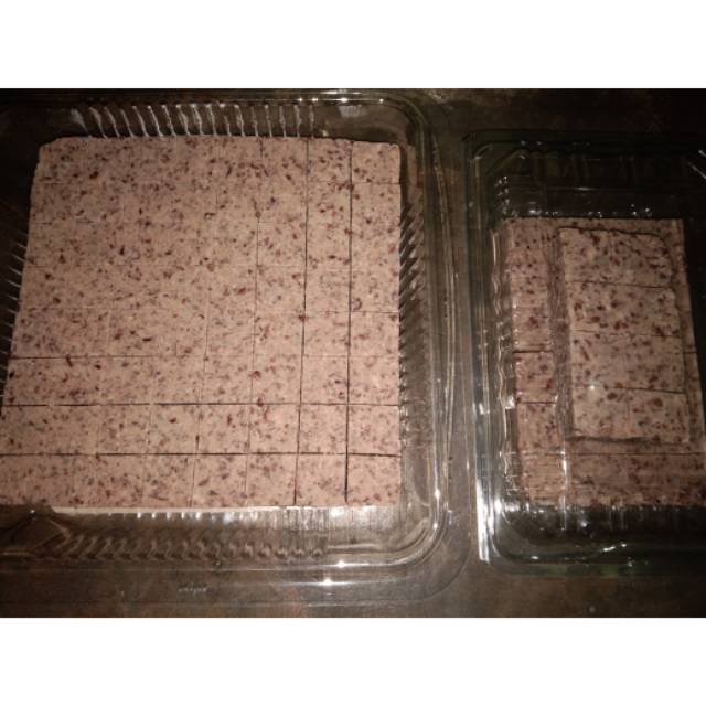 

Kumbu Kacang Merah