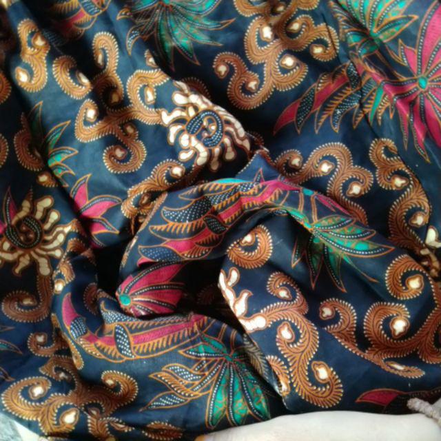 Family Set Motif Sekar Batik Pekalongan