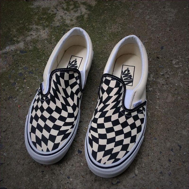 vans twisted checkerboard