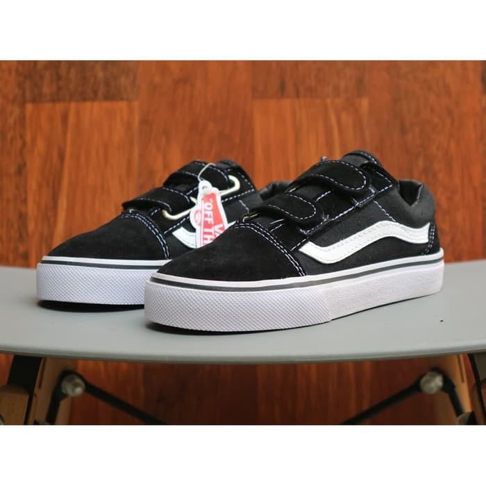 Sepatu Vans untuk anak TERBARU HITAM LIST PUTIH