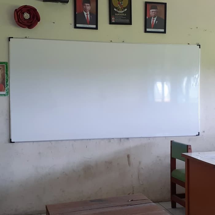 

white board sekolah