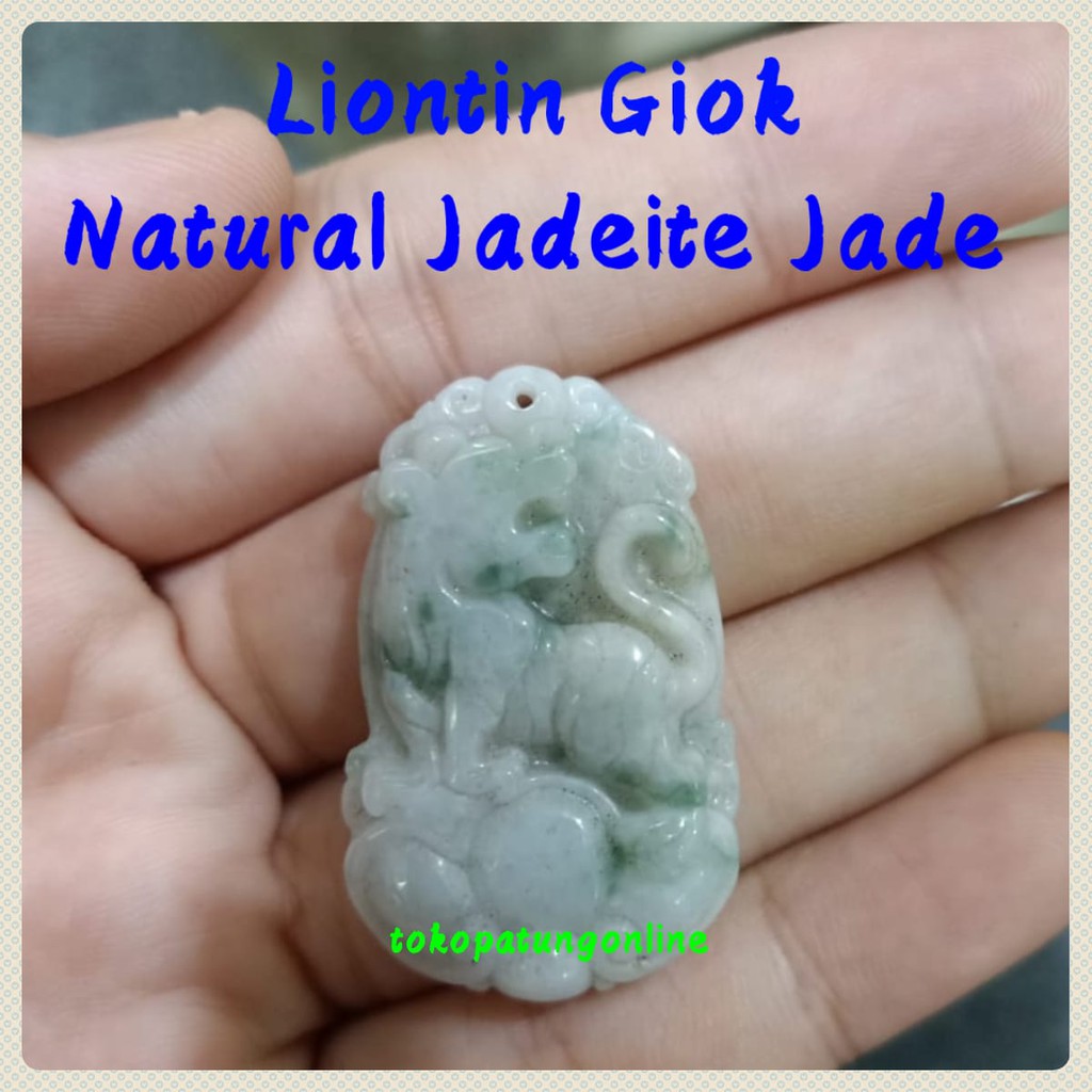 Liontin Giok Macan Natural Jadeite Jade