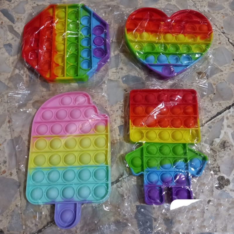 Pop It Karakter Mainan Anak / Pop It Rainbow