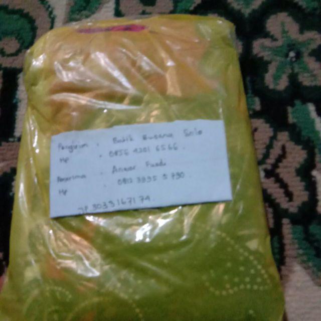 Baju Batik Kemeja Cowok Kemeja Putih Motif Kembang Abstrack Elegant Hem Lengan Pendek