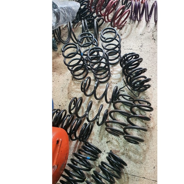 Per keong depan belakang Toyota Avanza 2011 +