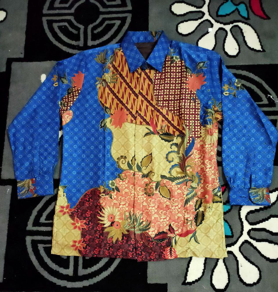 Kemeja Batik Pria Semi Sutra Silky Premium Puring Istimewa