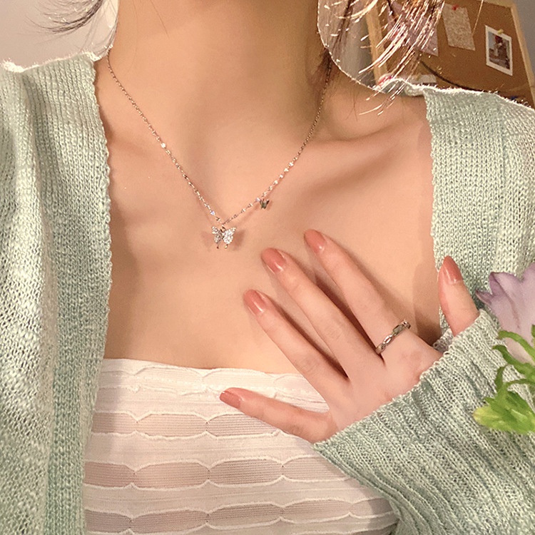 Kalung Liontin Kupu-Kupu Bahan Titanium Steel S925 Silver Hias Kristal Berlian Untuk Wanita Necklace