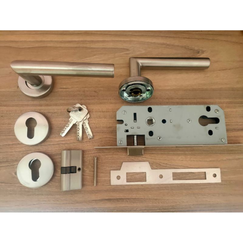 Handle Kunci + Body Pintu Kayu Pisah Complete Satu Set