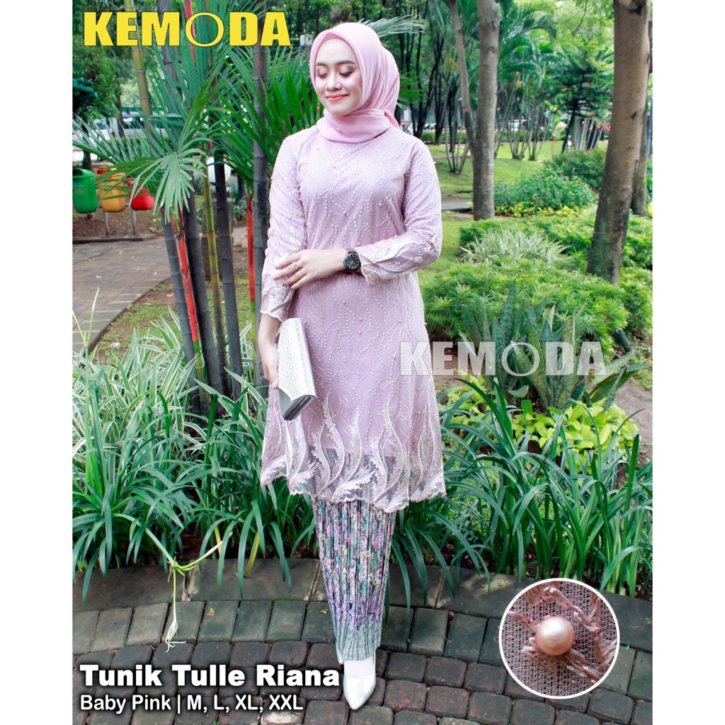 Setelan Kebaya Tunik Tile Riana Warna Baby Pink Mix Plisket / Kebaya Modern