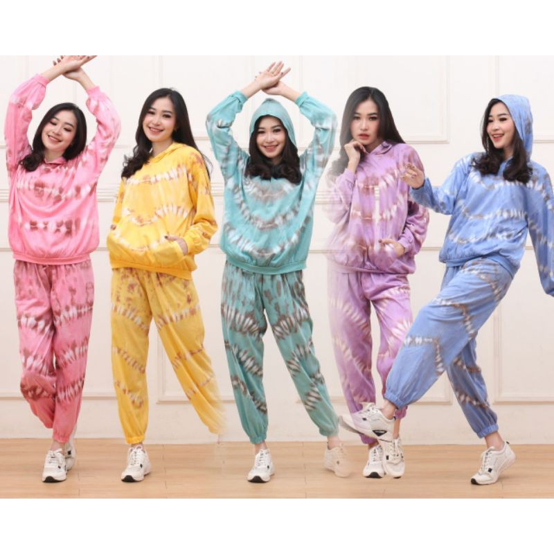 Setelan CP Sweater Hoodie Tiedye Set Celana Joger One Set Tiedye Fashion Baju Wanita Kekinian
