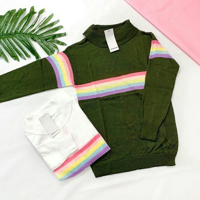 Sweater Turtleneck Wanita Rainbow Candy Rajut