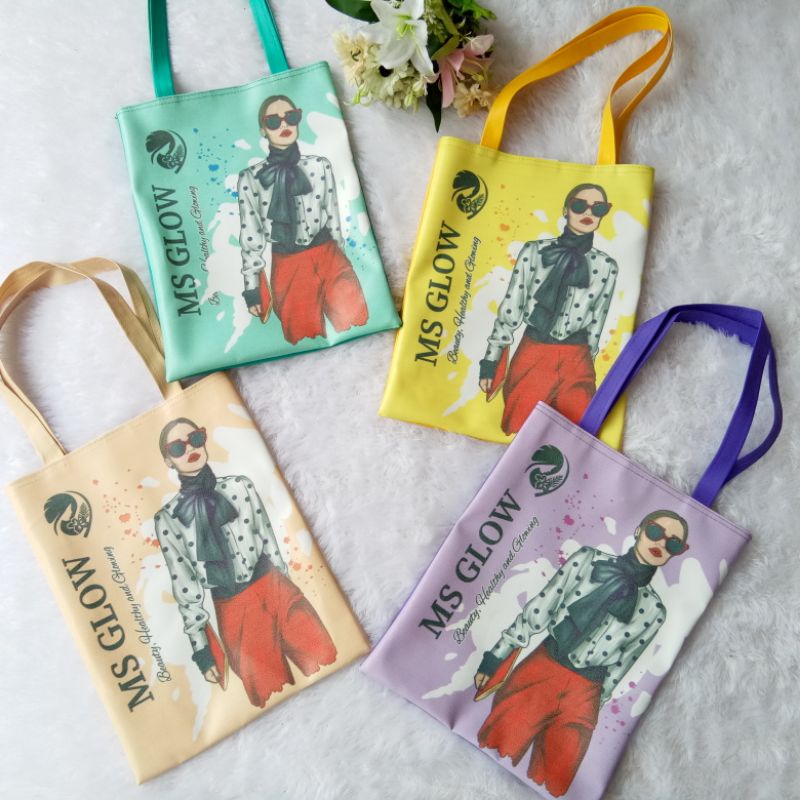 Totebag Printing Karakter MS Glow