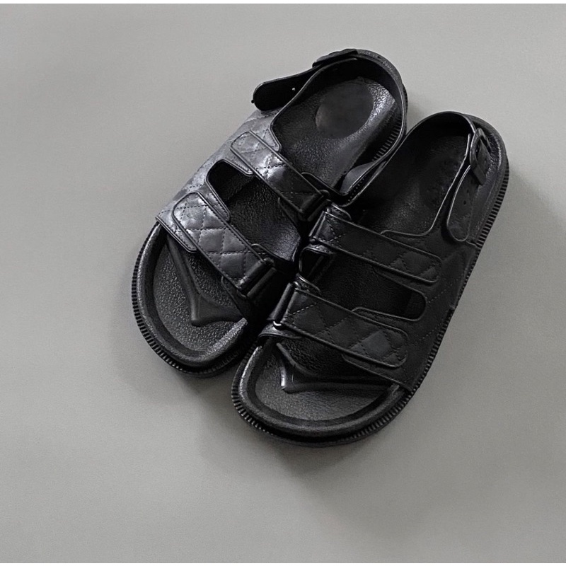 CLOTHIER - Black Chunky Platform Sandals