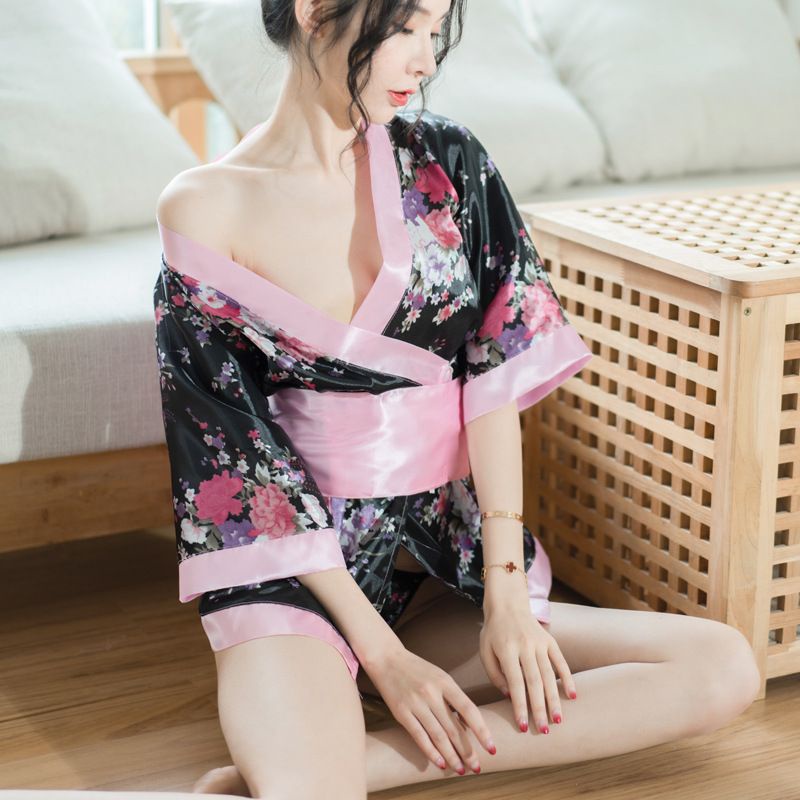 Sexy Kimono Jepang Cosplay Kostum Hitam Pink Motif Bunga