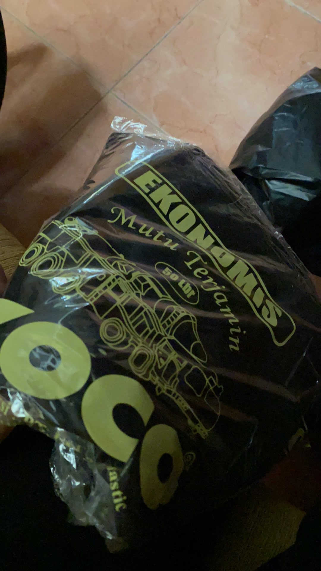 Kantong Kresek Hd Kantong Plastik Hitam Ekonomis Zoco 28 X 48 Cm Isi 50