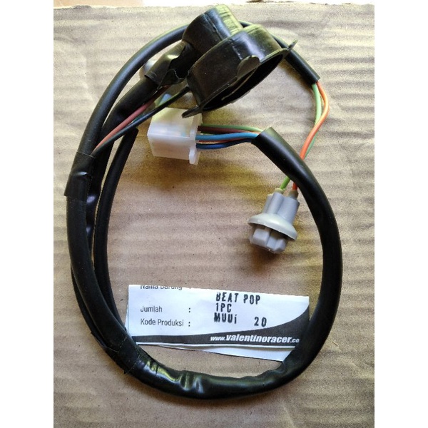 Piting lampu atau kabel soket lampu depan lampu sen depan Beat pop Beat fi 2015