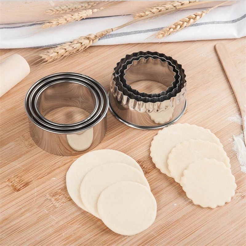 3pcs /Set Stainless Steel Round/Flower Shaped Dumplings Molds Cutter/Round Cookie Pastry Wrapper Dough Cutting Tool /Portable Dumplings Wrappers Molds/ Cutting Tool Kitchen Gadgets