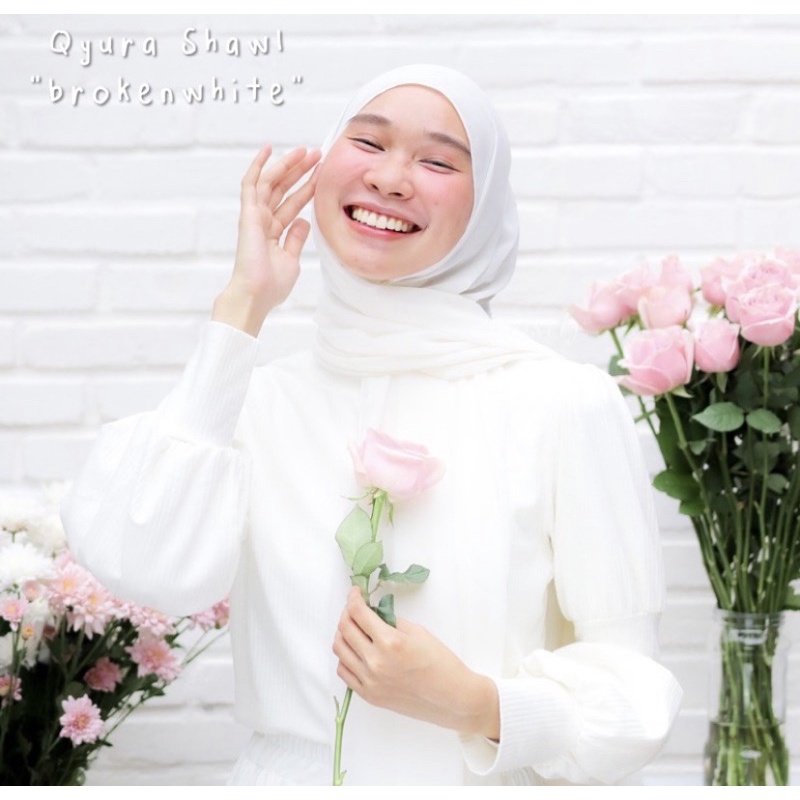 Itsmostly - Qyura Shawl-Broken White