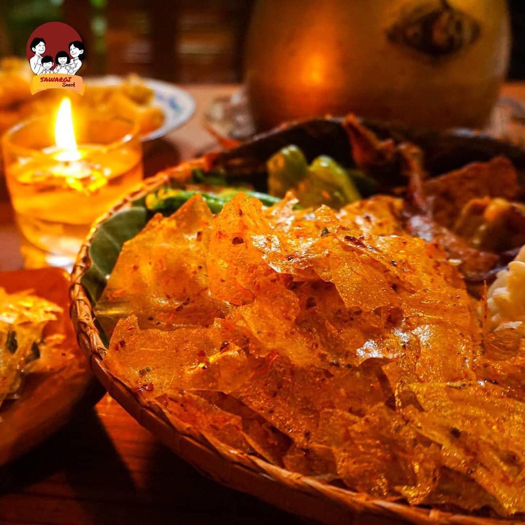 

KERIPIK KACA PEDAS DAN ORIGINAL DAUN JERUK