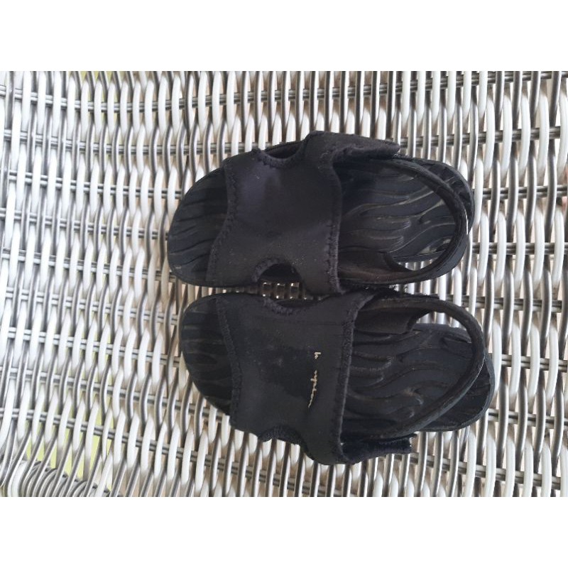 preloved sandal anak champion size 8