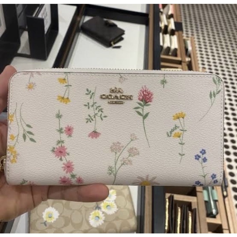 Coach Accordion Zip Wallet With Spaced Wildflower Print (C0033)