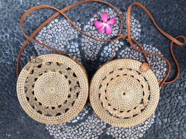 TAS ROTAN BULAT KEPANG