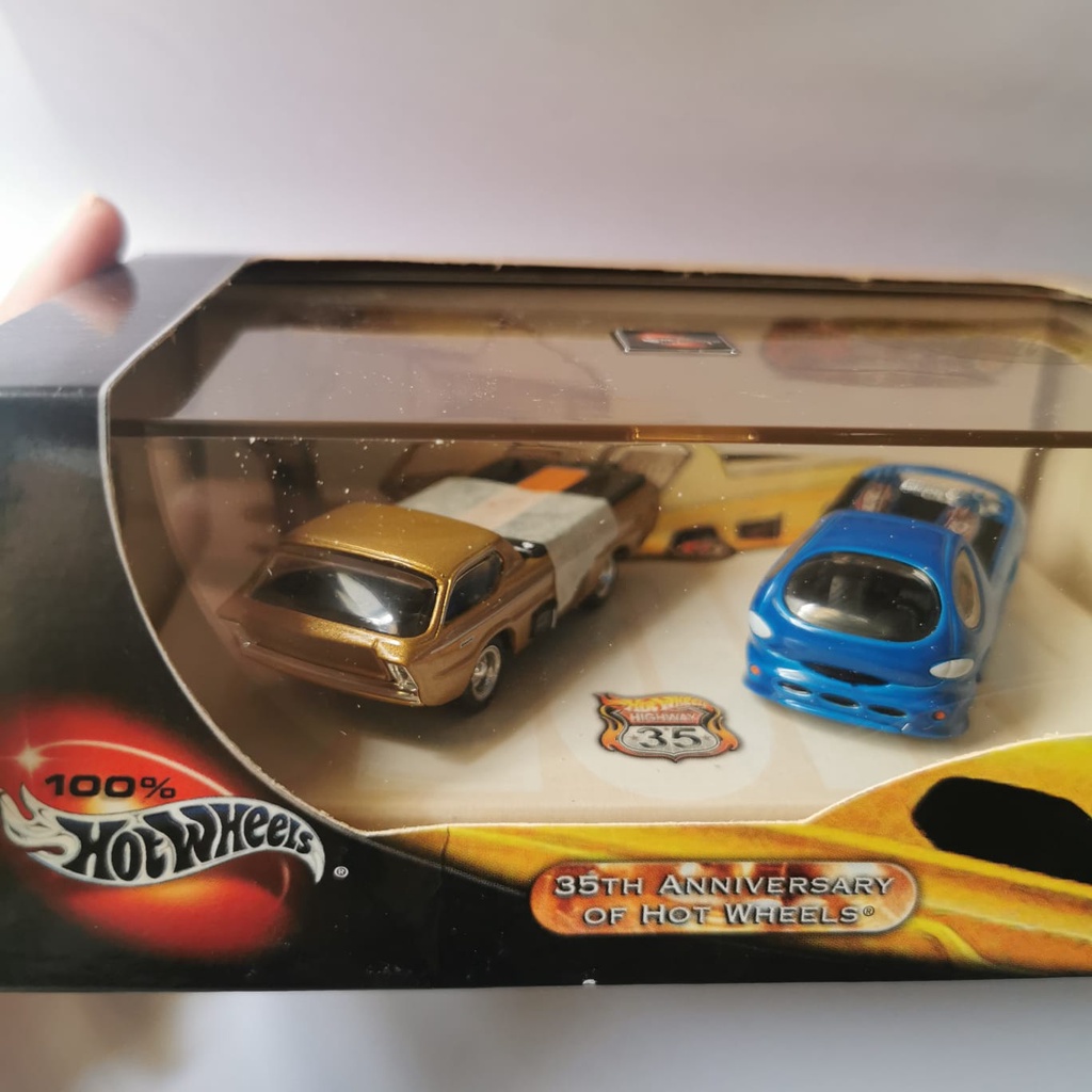 Diecast Hot Wheels DEORA and DEORA II 35th Anniversary of 100% Hotwheels Limited Edition Premium