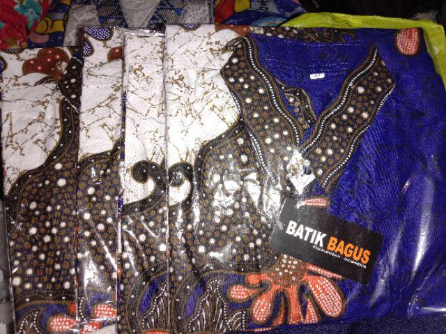 Kemeja Batik Sekar Jagad Biru
