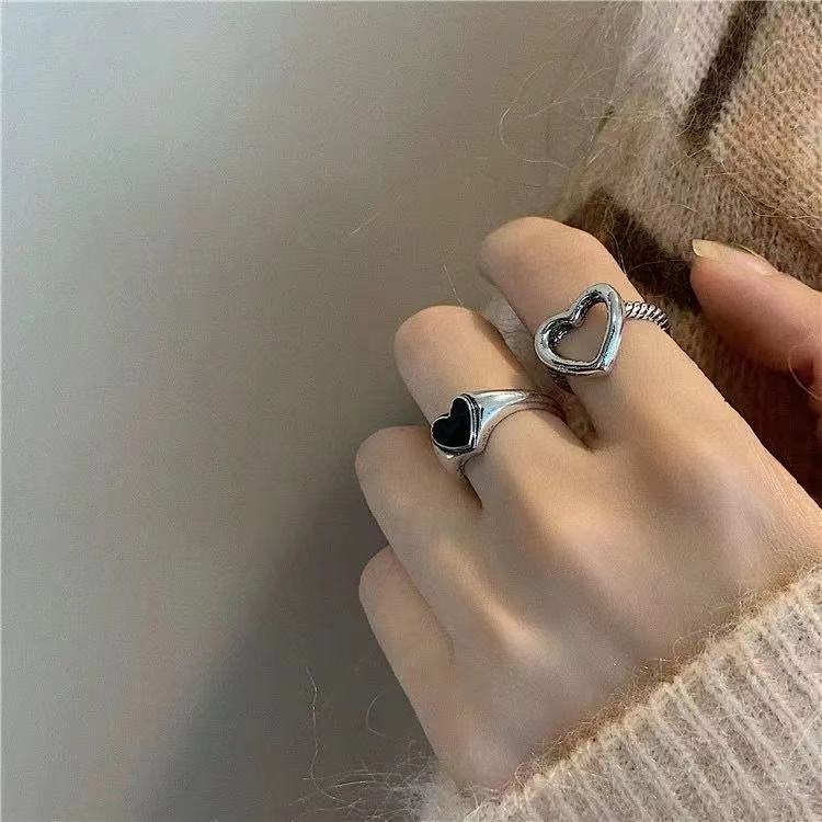 Black love tide niche design personality retro index finger ring stacking 210807