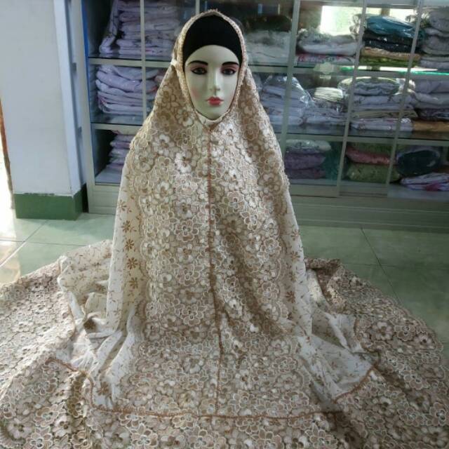 Mukena terusan sutra jepang