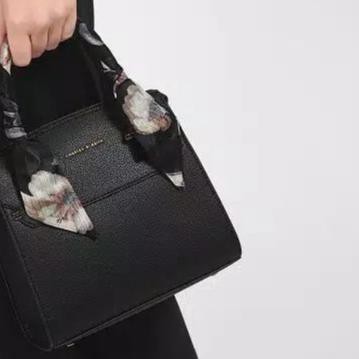 ™ Charles&keith syal tas wanita ori impor Selempang ✲