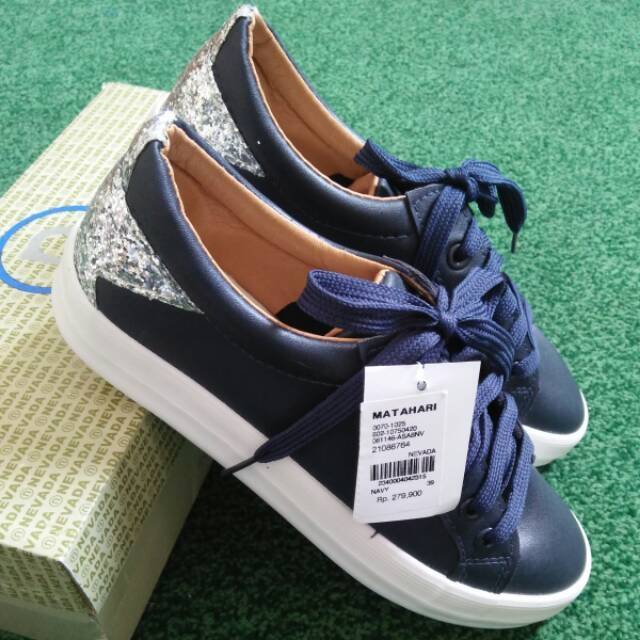 NEVADA Sz 39 Sepatu Sneakers Tali Keds Sport Navy Glitter branded matahari original