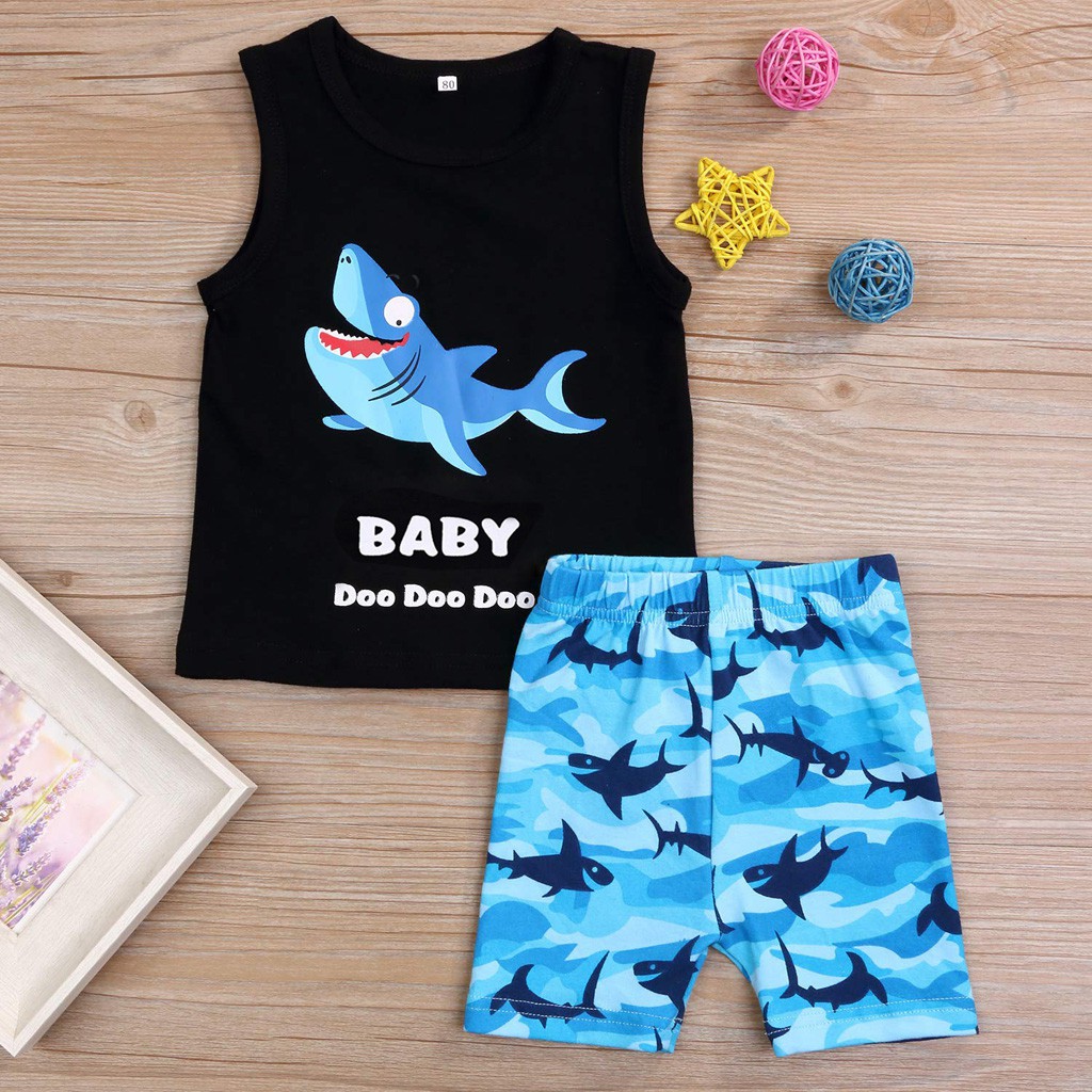 Set 2Pcs Kaos T Shirt Tanpa Lengan Gambar Kartun Hiu Dan Celana Pendek Motif Garis Garis