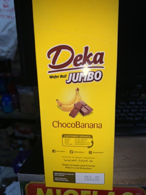 Deka Wafer Roll Jumbo choco banana 1box isi 20