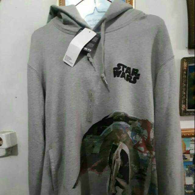 Uniqlo X Star wars hoodie
