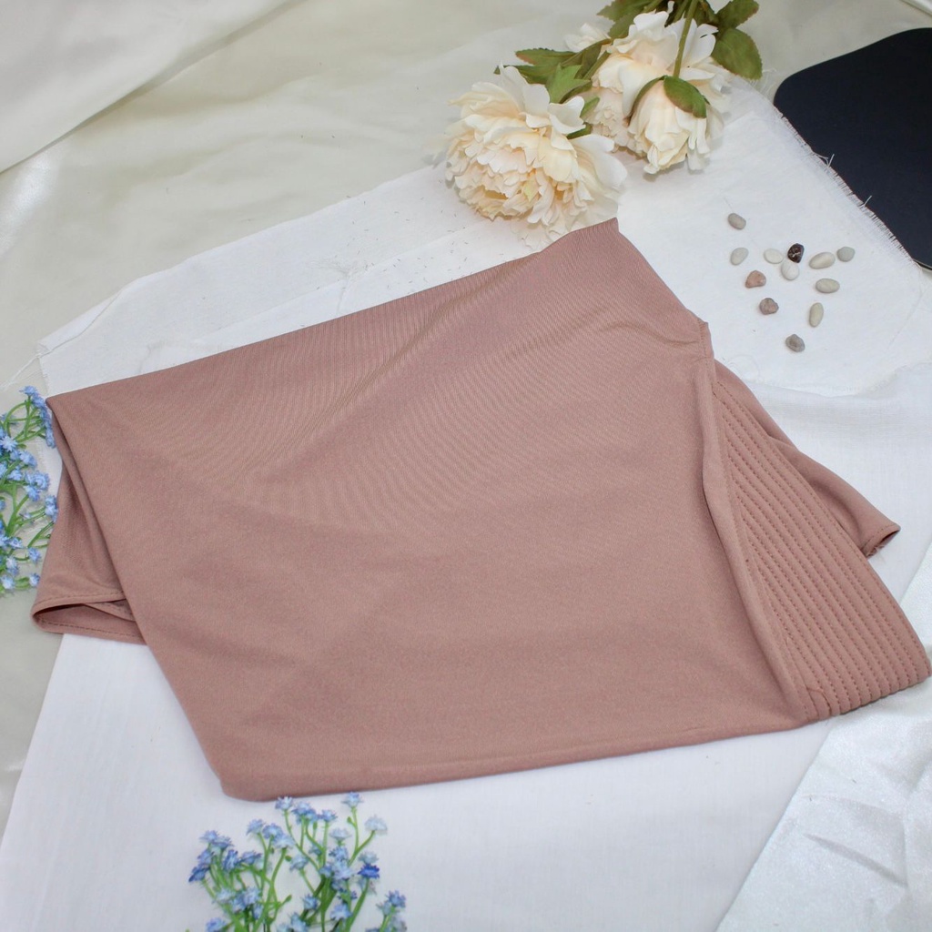 TF504 PREMIUM Jilbab Bergo Snada Hijab Sporty Instant Hijab Jersy Termurah Terlaris-Cream