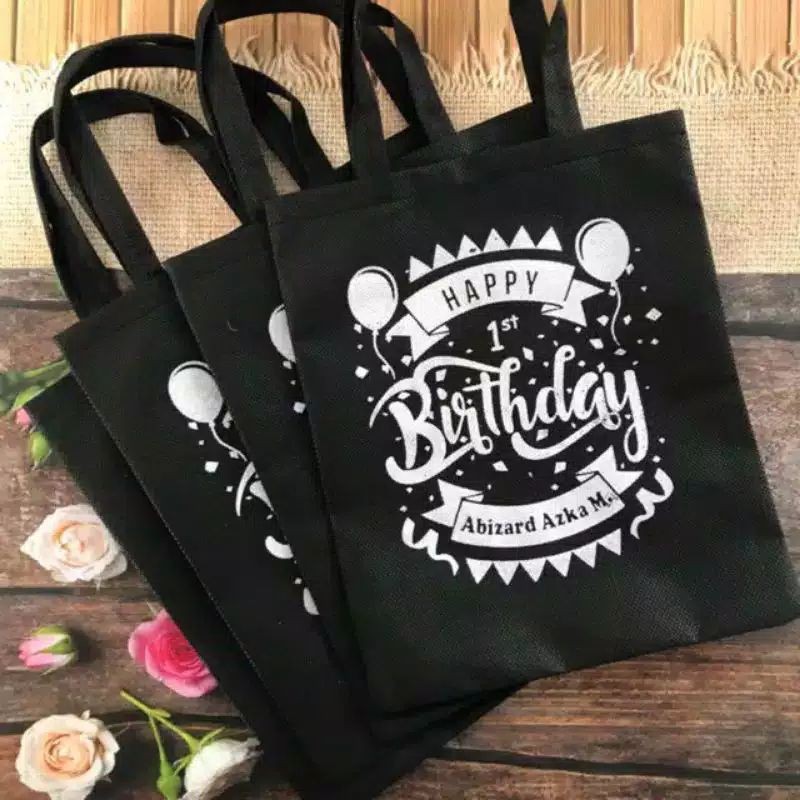 TAS ULTAH 25x35CM/ TAS ULANG TAHUN SABLON/ TAS SPUNBOND CUSTOM/ TAS SOUVENIR ULTAH MURAH/ CUSTOM BAG-1