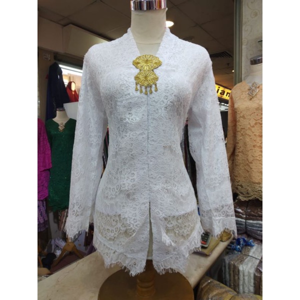 Atasan kebaya brukat putih/kebaya kutubaru putih/kebaya brukat modern