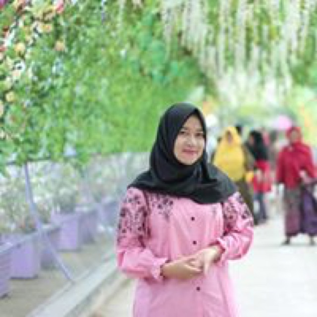 lolaputriyani