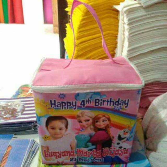 

Tas ultah kubus foto