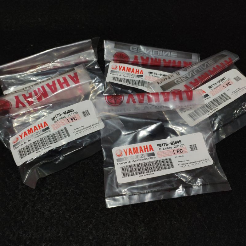 Mur karet nut windshield xmax original