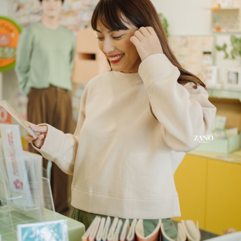 ZANO BASICS Sweater Crop Latte