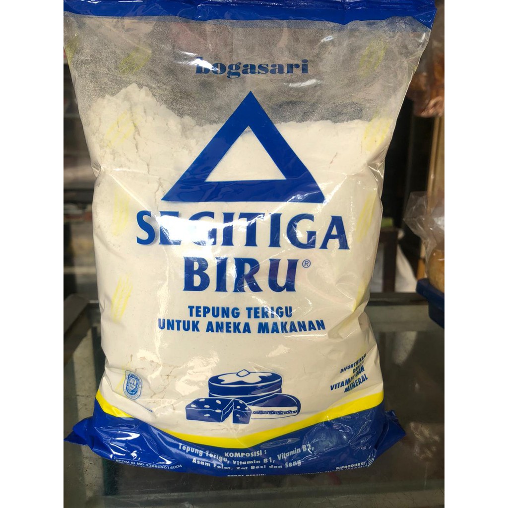 

Tepung Terigu Segitiga Biru 1KG